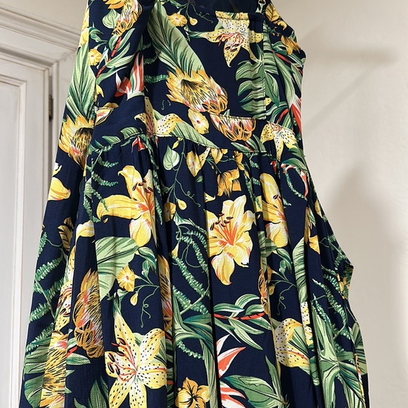Floral print dress size small island/ jungle vibes - Picture 7 of 7